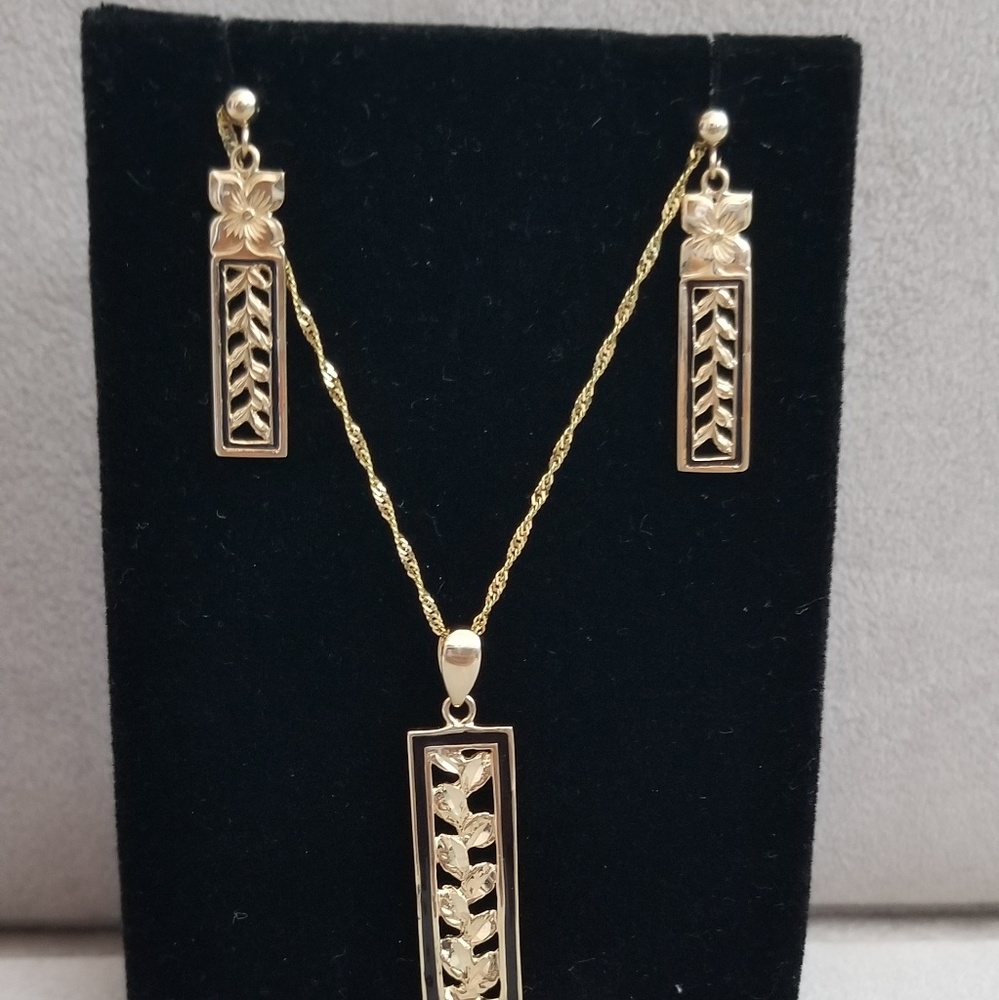 14k maile leaf design set Hawaiian leaf